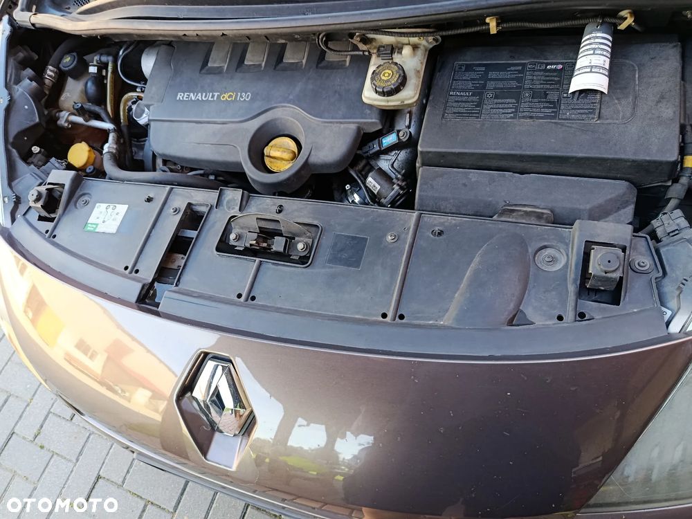 Renault Grand Scenic - 11