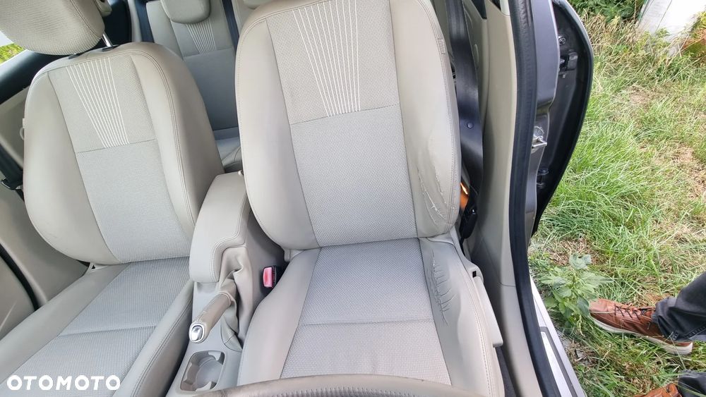 Renault Megane 1.9 dCi Dynamique - 11