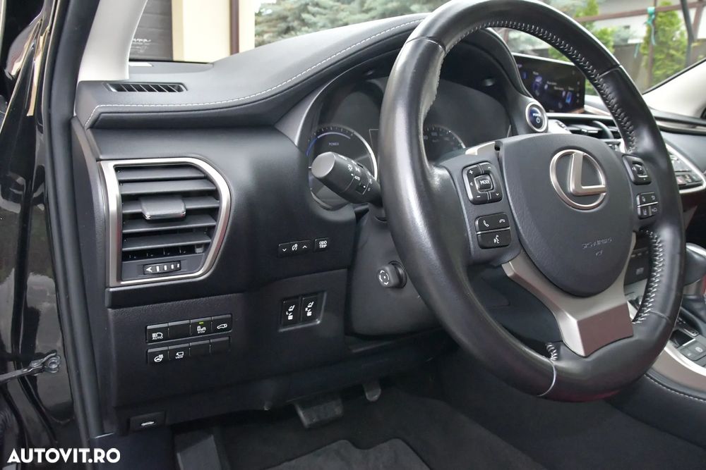 Lexus Seria NX 300h AWD Luxury - 9