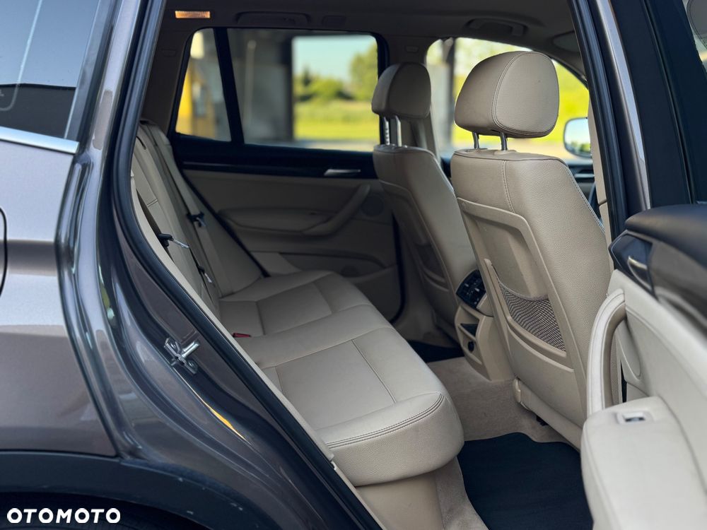 BMW X3 xDrive20d - 11