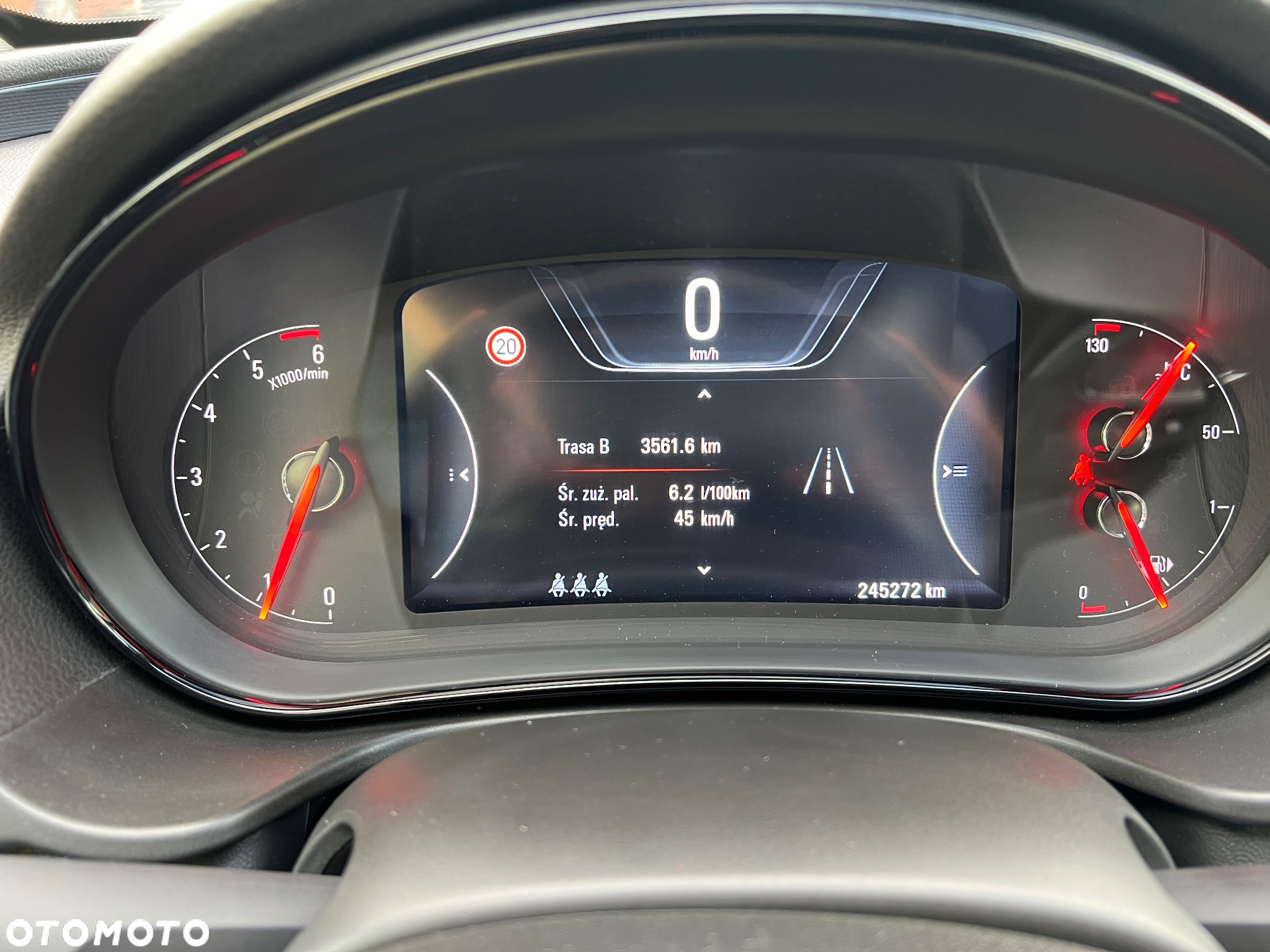 Opel Insignia - 7