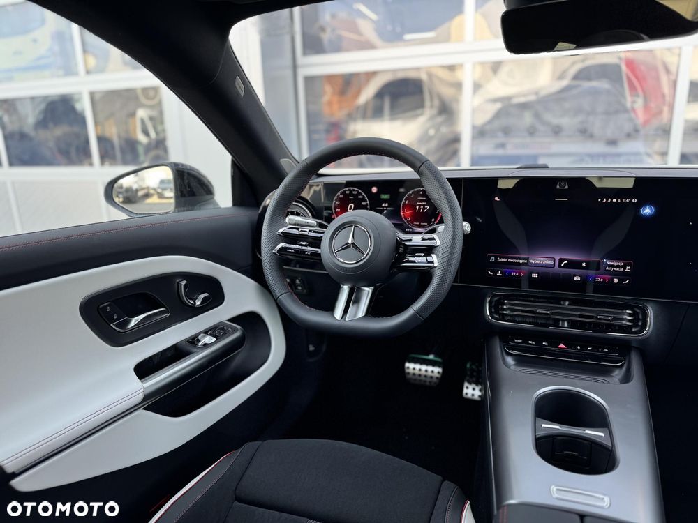 Mercedes-Benz CLA 200 mHEV 4-Matic 8G-DCT - 14