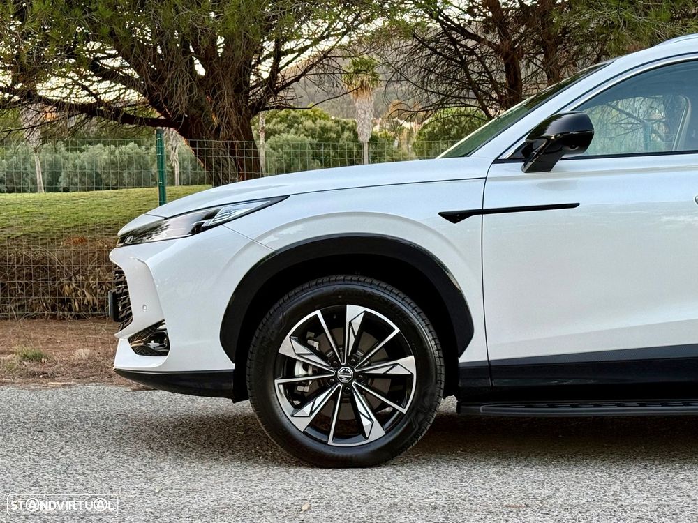 MG HS 1.5 Plug-in Hybrid Luxury - 23