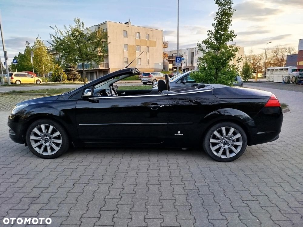 Ford Focus 2.0 16V Sport - 33