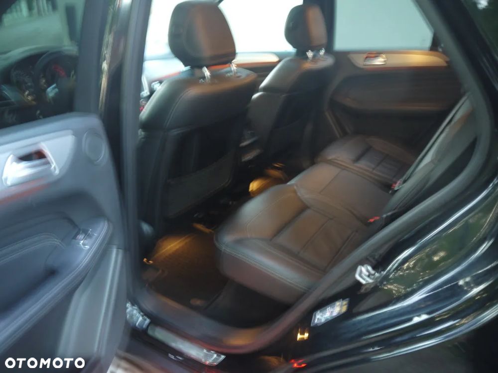 Mercedes-Benz ML 350 BlueTEC 4MATIC 7G-TRONIC Edition 1 - 11