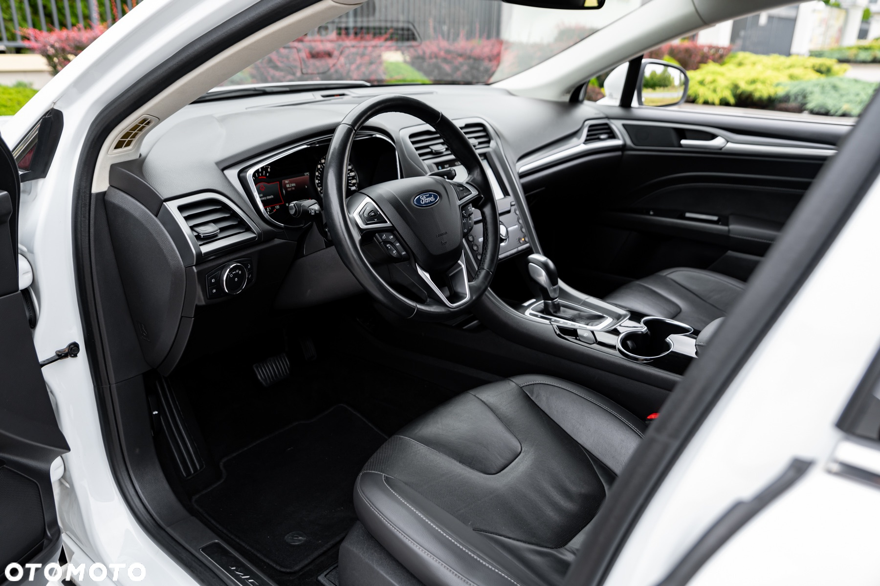 Ford Mondeo 2.0 TDCi ST-Line X 4WD PowerShift - 19