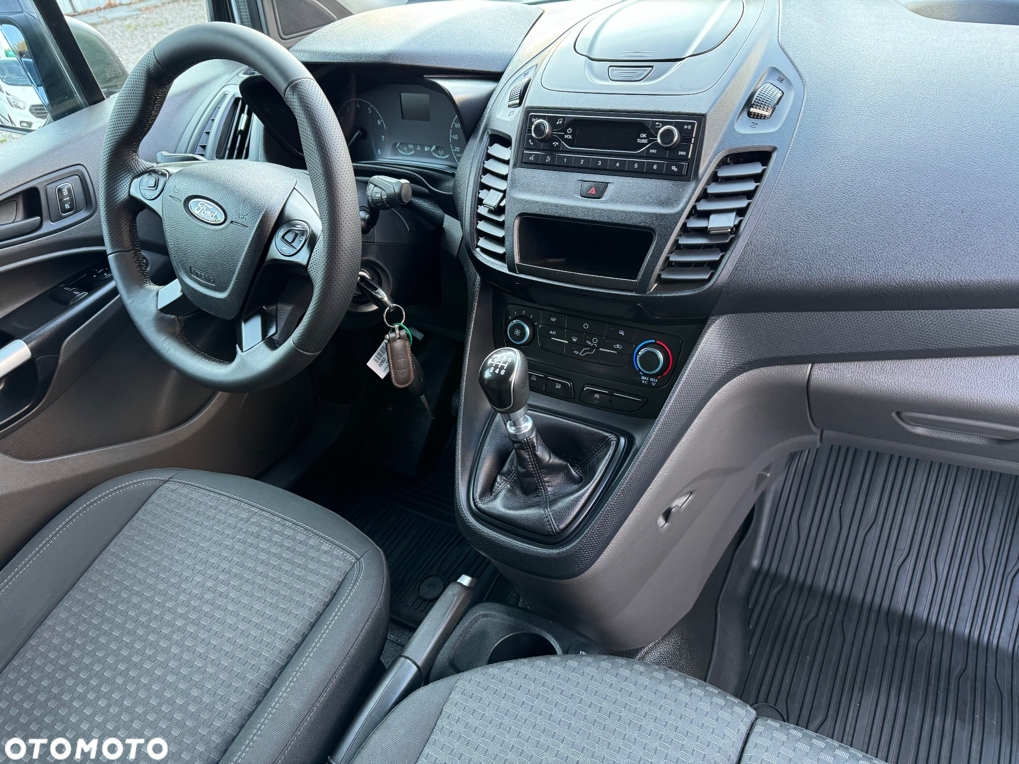 Ford Transit Connect - 6