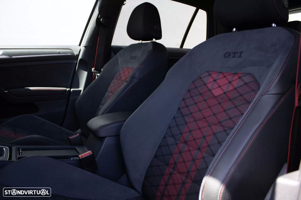 VW Golf 2.0 TSI GTi TCR DSG - 16