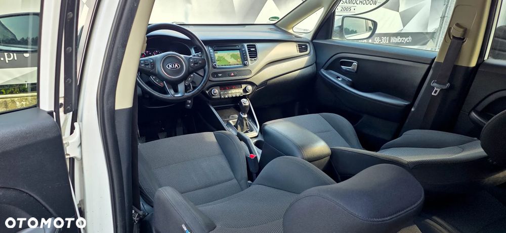 Kia Carens 1.7 CRDi 115 Dream-Team Edition - 16