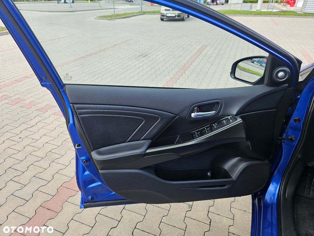 Honda Civic 1.8 i-VTEC Comfort 40 Jahre Edition - 8