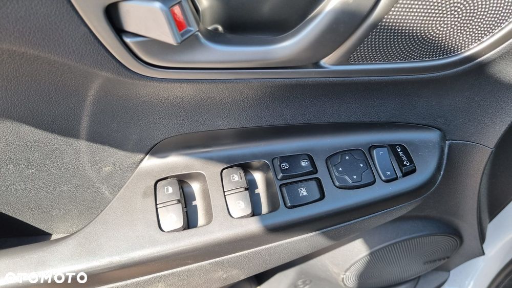 Hyundai Kona 64kWh Executive - 29