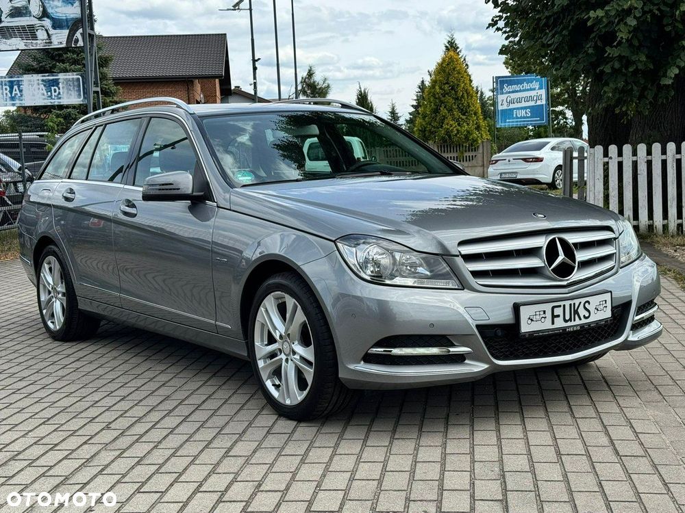 Mercedes-Benz Klasa C 180 CGI BlueEff Avantgarde - 15
