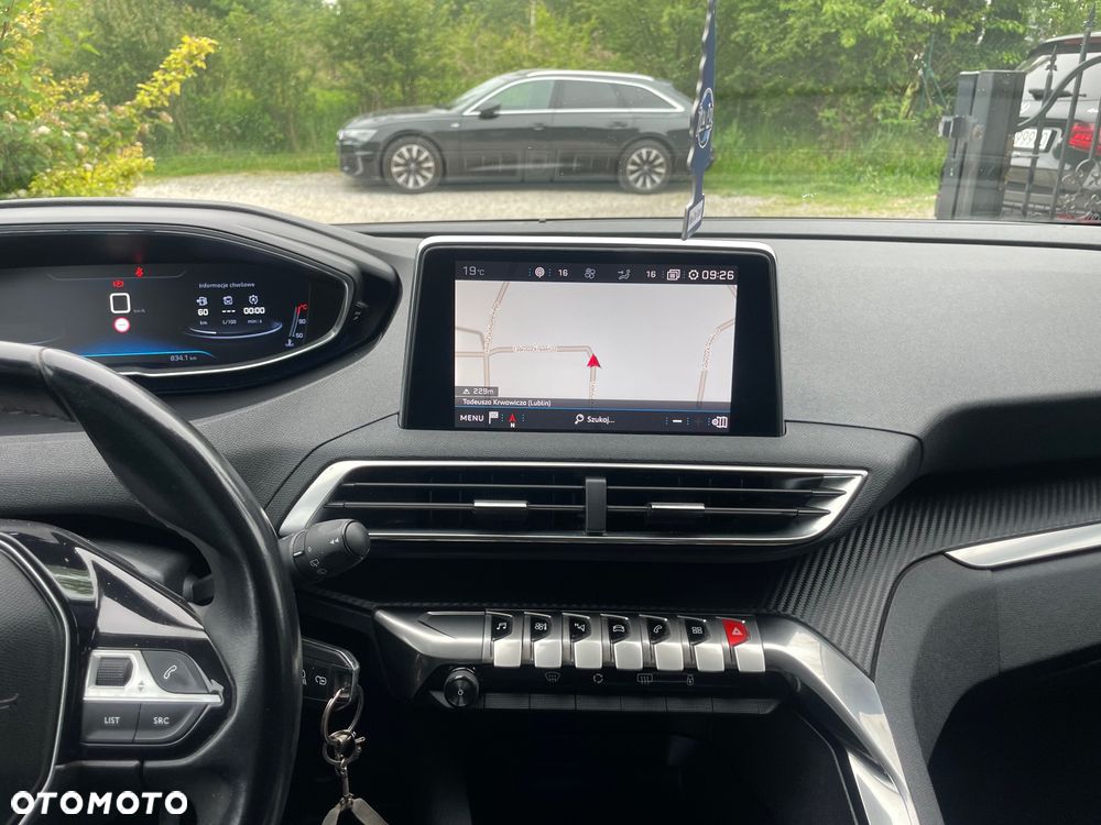 Peugeot 3008 - 8