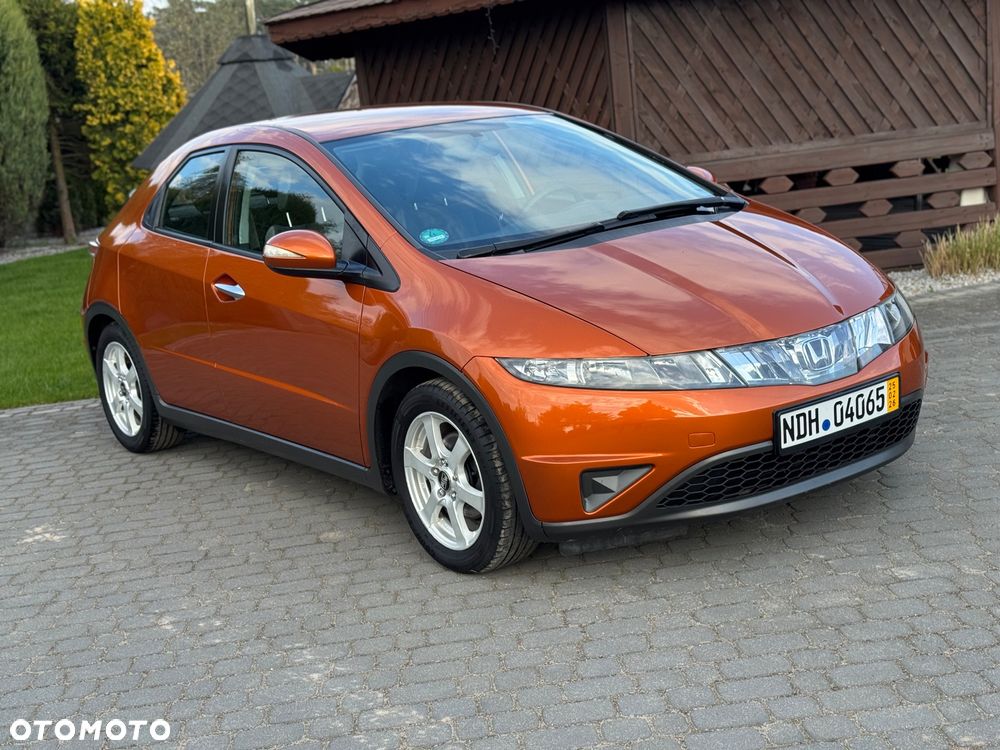 Honda Civic 1.8 Comfort - 1
