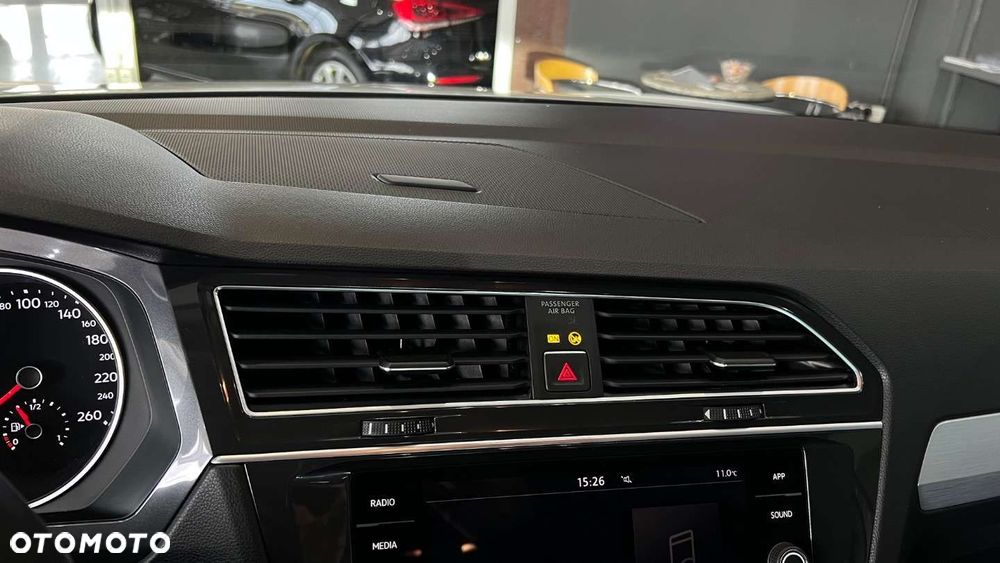 Volkswagen Tiguan - 34