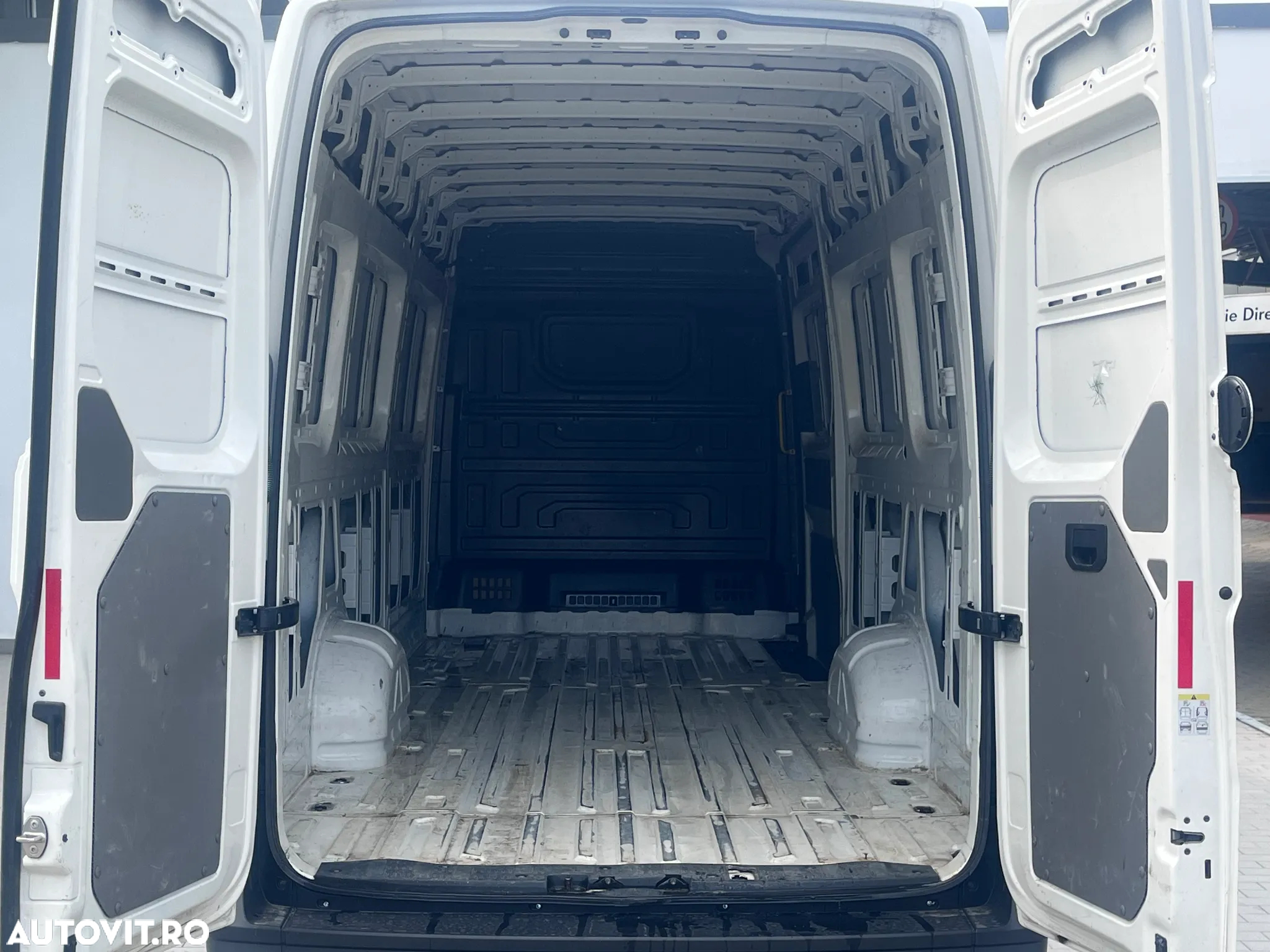 Volkswagen CRAFTER - 6