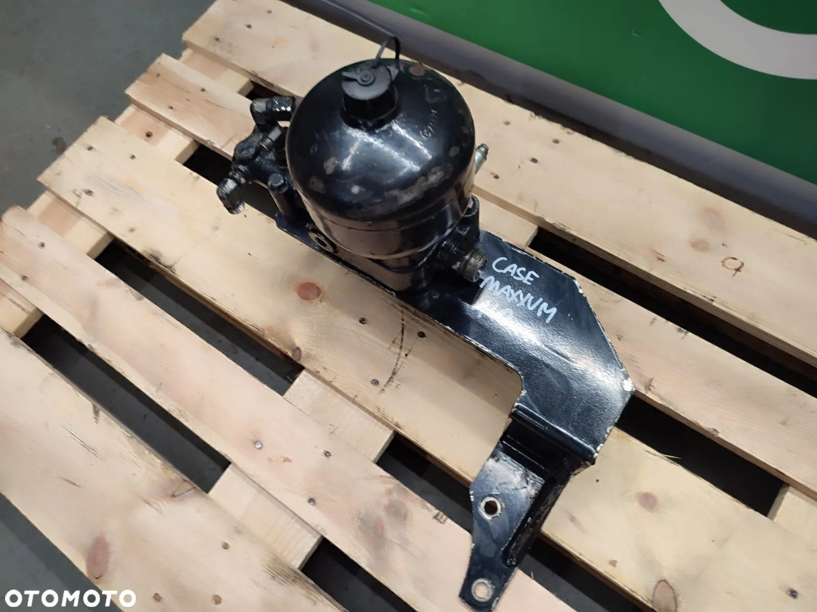 Rozdzielacz hydrauliczny HUSCO hydroakumulator CASE MAXXUM 140 - 4