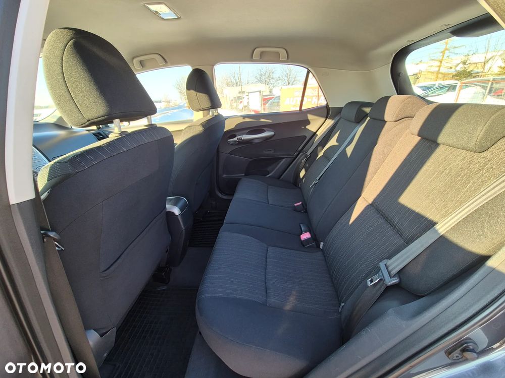 Toyota Auris 2.0 D-4D Sol - 6