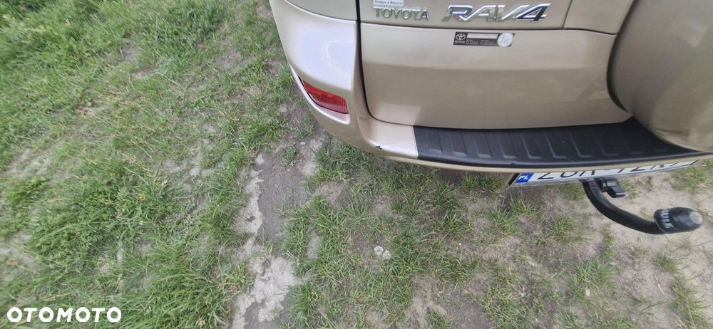 Toyota RAV4 2.0 VVT-i Prestige NAVI MS - 13