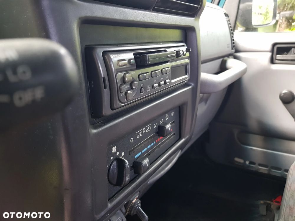 Jeep Wrangler 2.5 Sport - 19