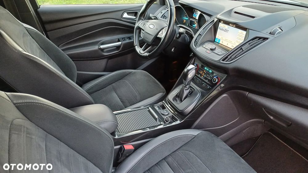 Ford Kuga 1.5 TDCi 2x4 ST-Line - 10