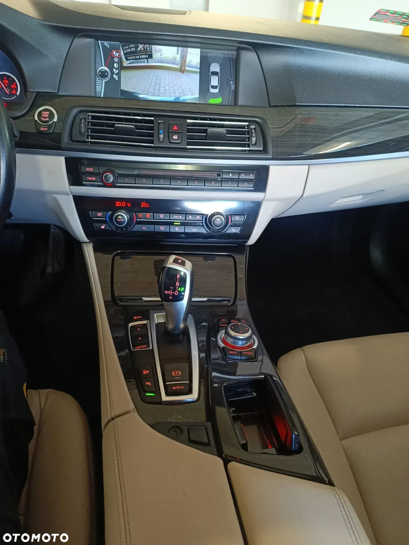 BMW Seria 5 528i xDrive - 13
