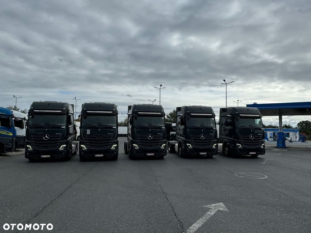 Mercedes-Benz Actros - 2