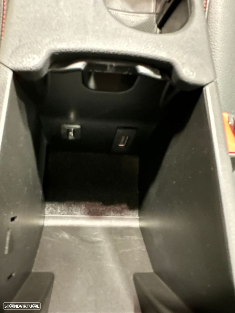 Mercedes-Benz A 160 CDI AMG Line - 33