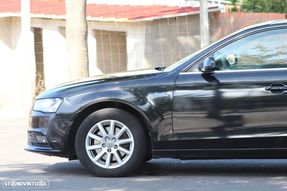 Audi A4 Avant 2.0 TDI Business Line - 15