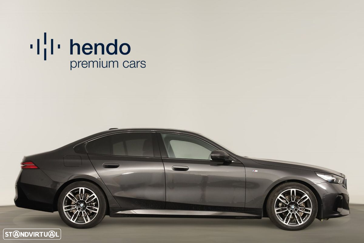 BMW 520 d Pack Desportivo M - 4