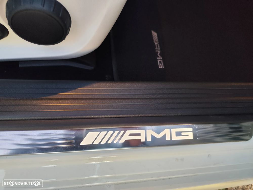 Mercedes-Benz CLA 45 AMG Shooting Brake 4-Matic - 14