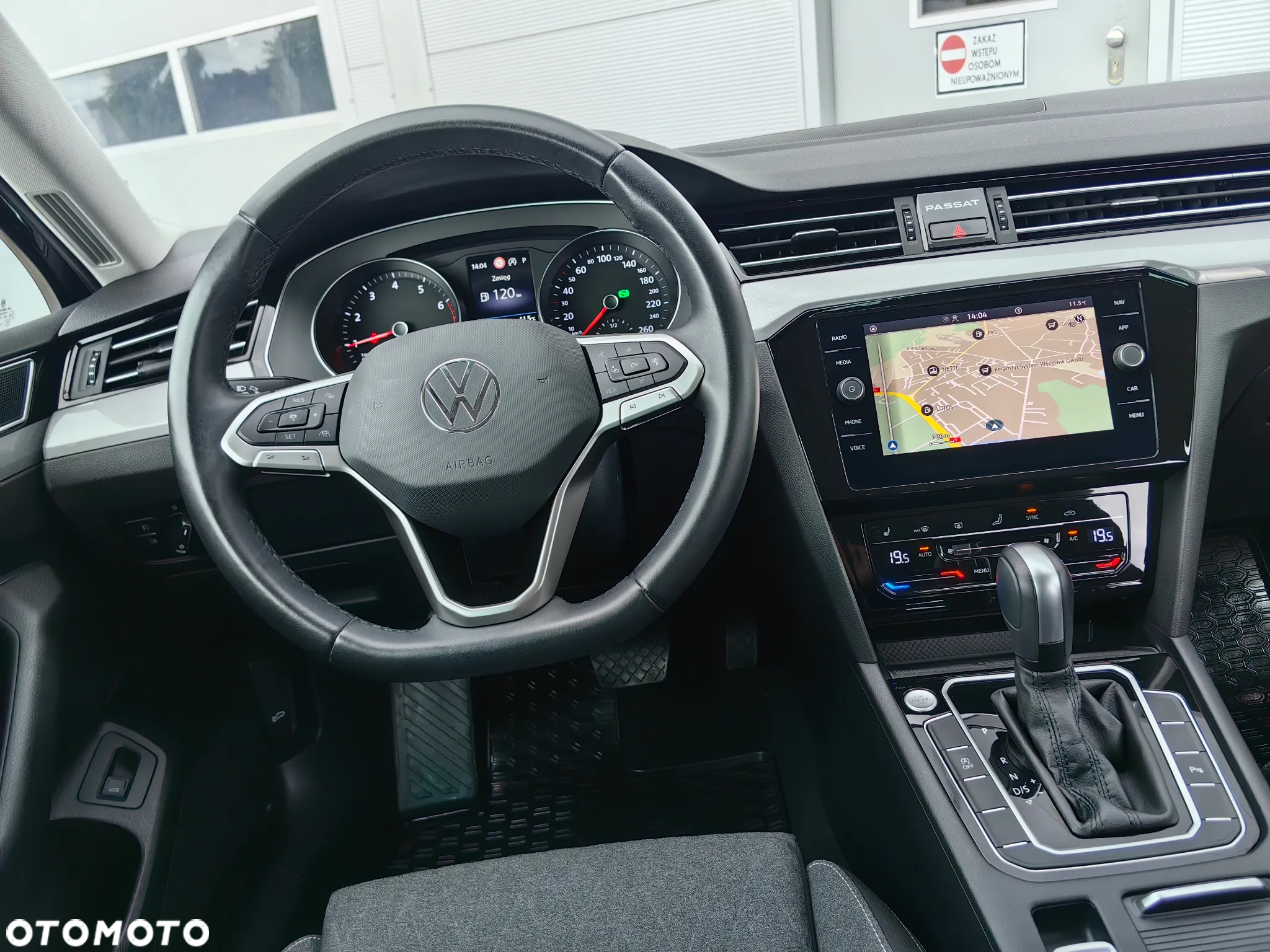 Volkswagen Passat Variant 1.5 TSI OPF DSG Highline - 14