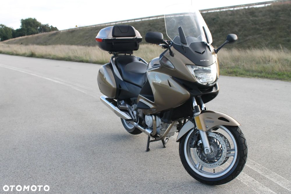 Honda NT - 27