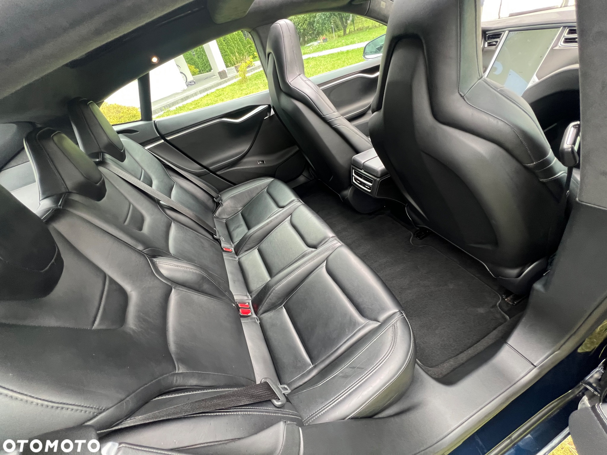 Tesla Model S Performance - 21