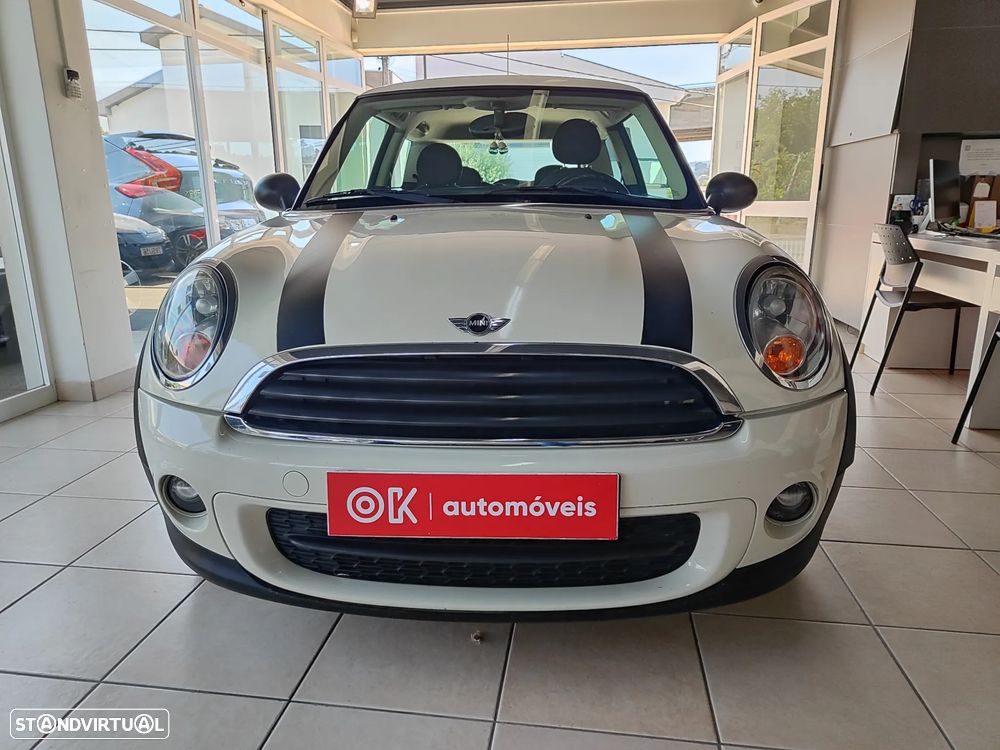 MINI 3 Portas One D - 4