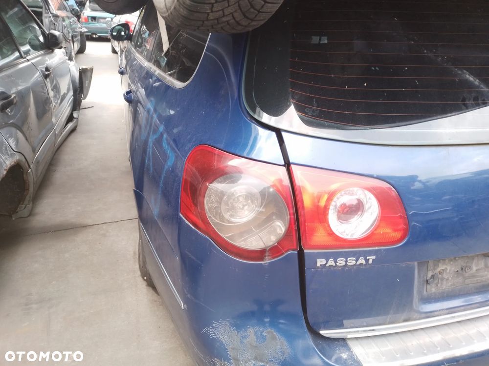 VW PASSAT B6 KOMBI 2.0 TDI BMP 05-09r - KLAPA BAGAŻNIKA  LC5E - 13