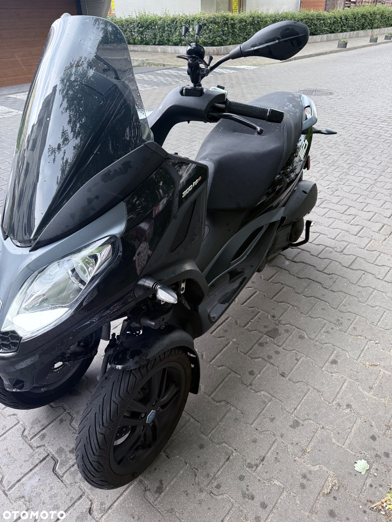 Piaggio MP-3 - 4