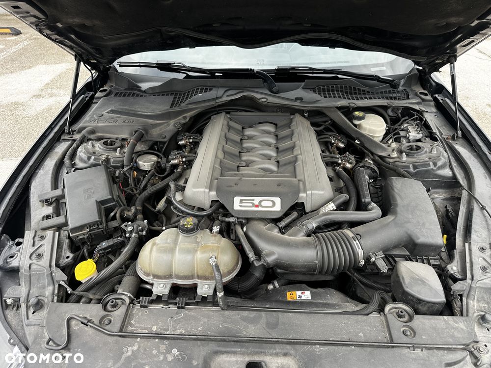 Ford Mustang - 34