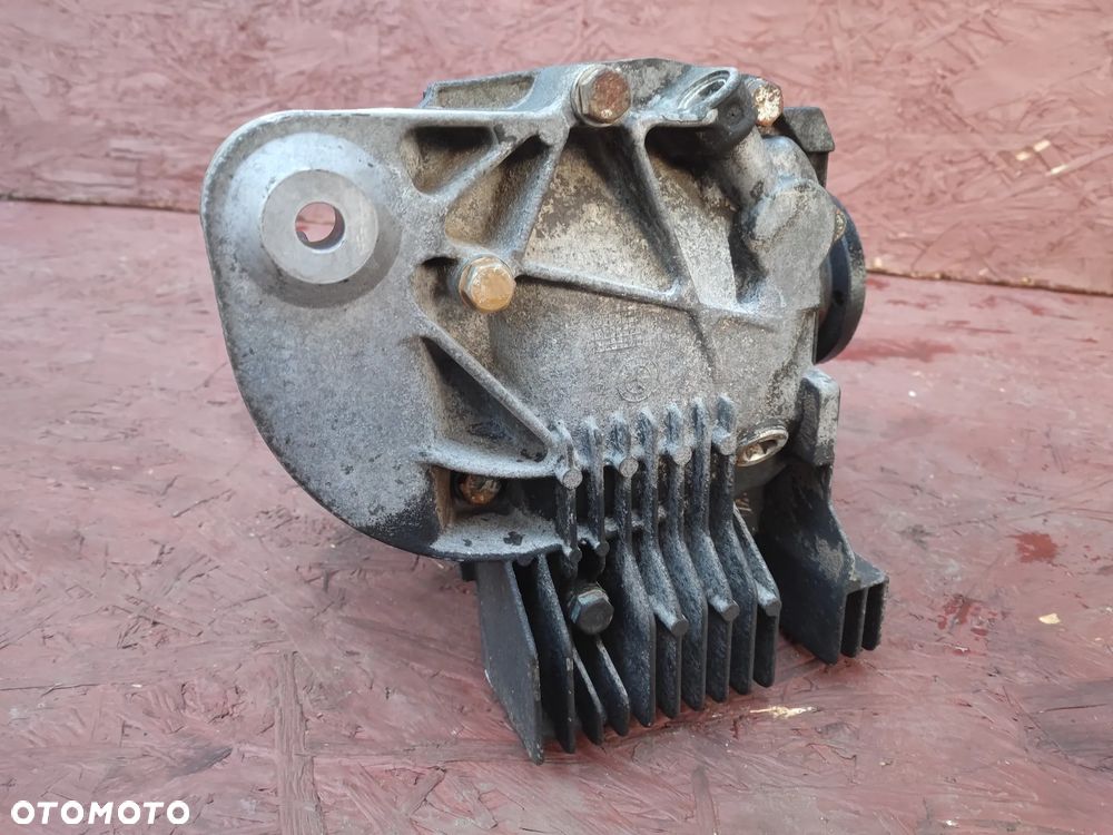 BMW E60 / E61 ORYGINALNY DYFERENCJAŁ TYŁ / DYFER / PRZEKŁADNIA TYŁ DUŻA GŁOWA O PRZEŁOŻENIU 3.46 POD SKRZYNIĘ AUTOMAT I SILNIK M54B30 O NR.  33 10 7 516 882 OEM SPRAWNY W 100% - 18