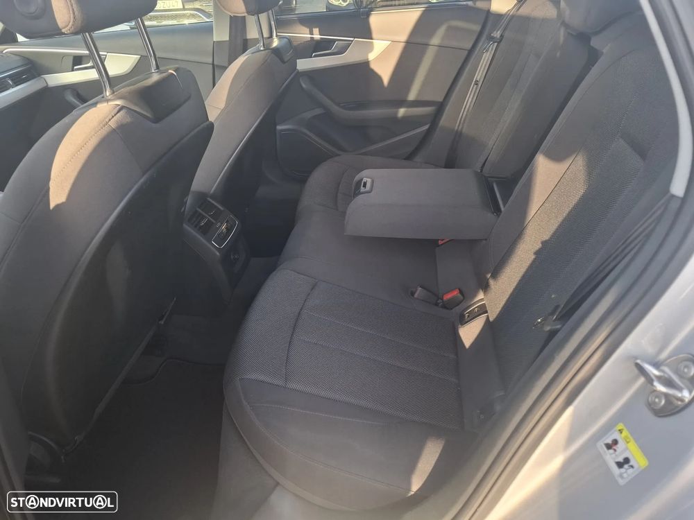 Audi A4 Avant 35 TDI S tronic - 14