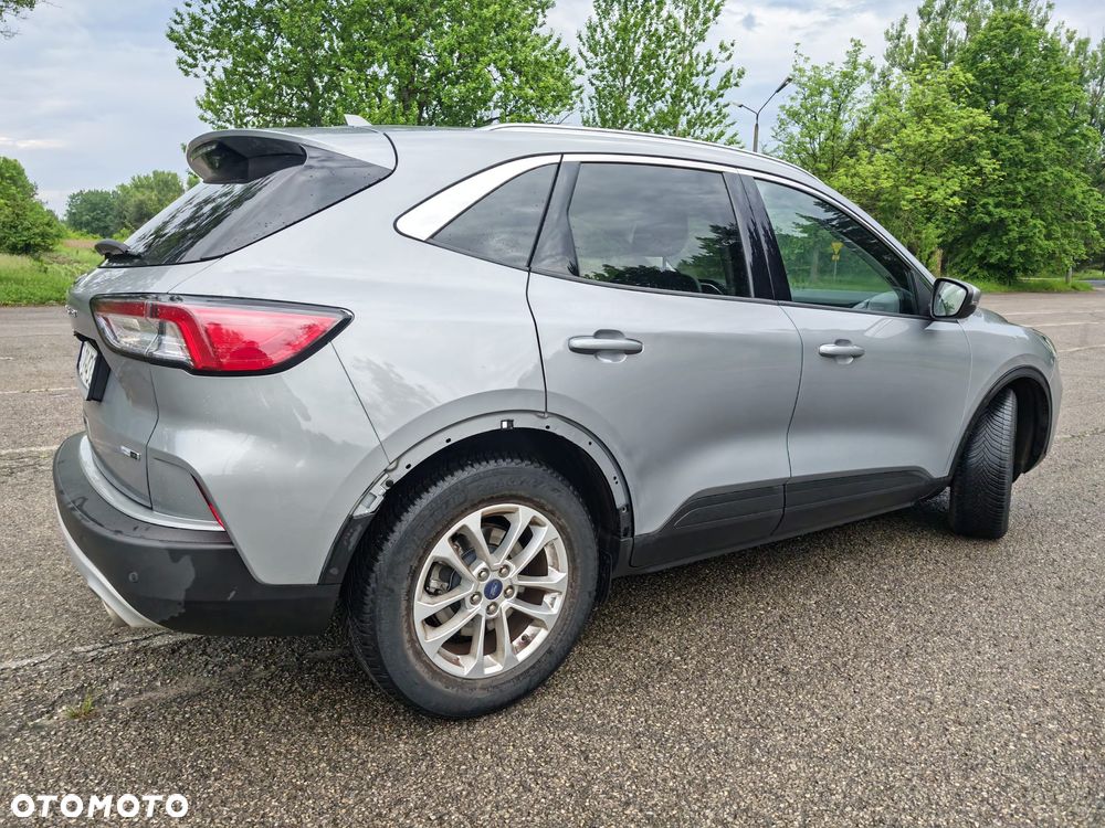 Ford Kuga - 18