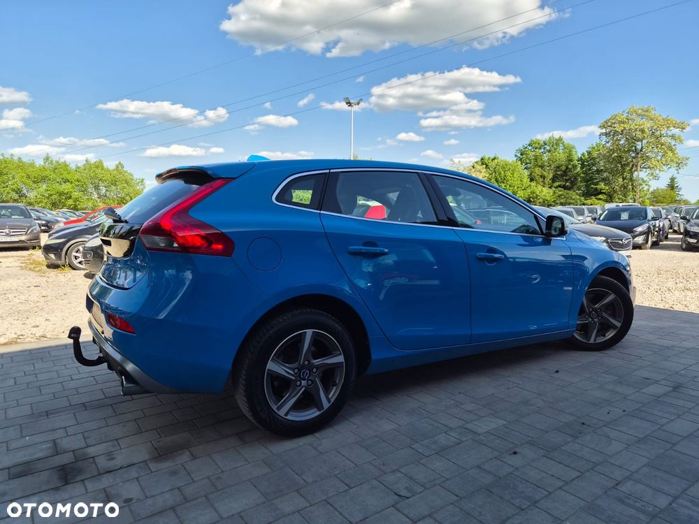 Volvo V40 D4 Kinetic - 11