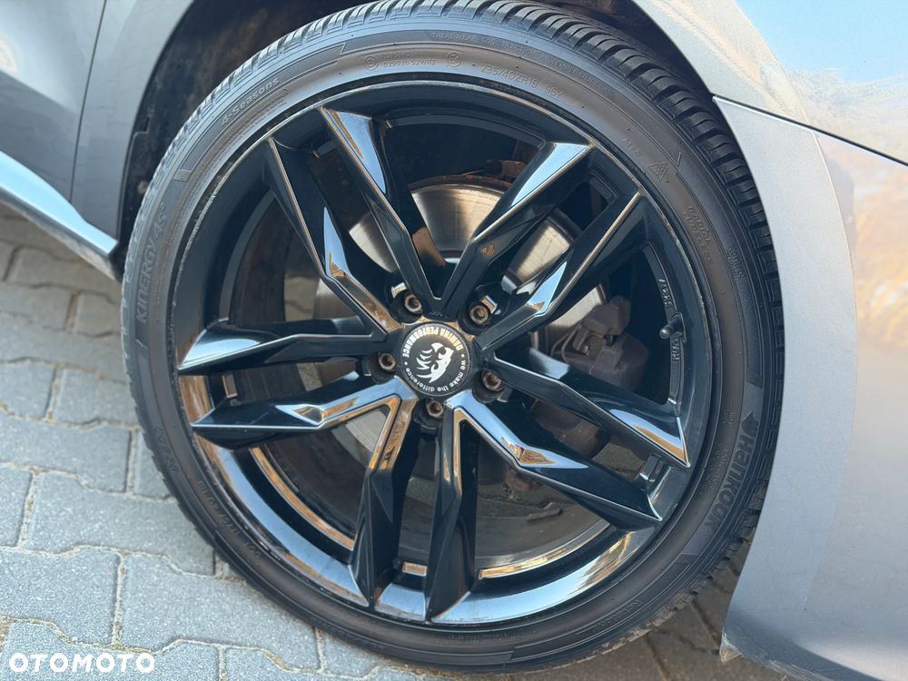 Volkswagen Passat - 37