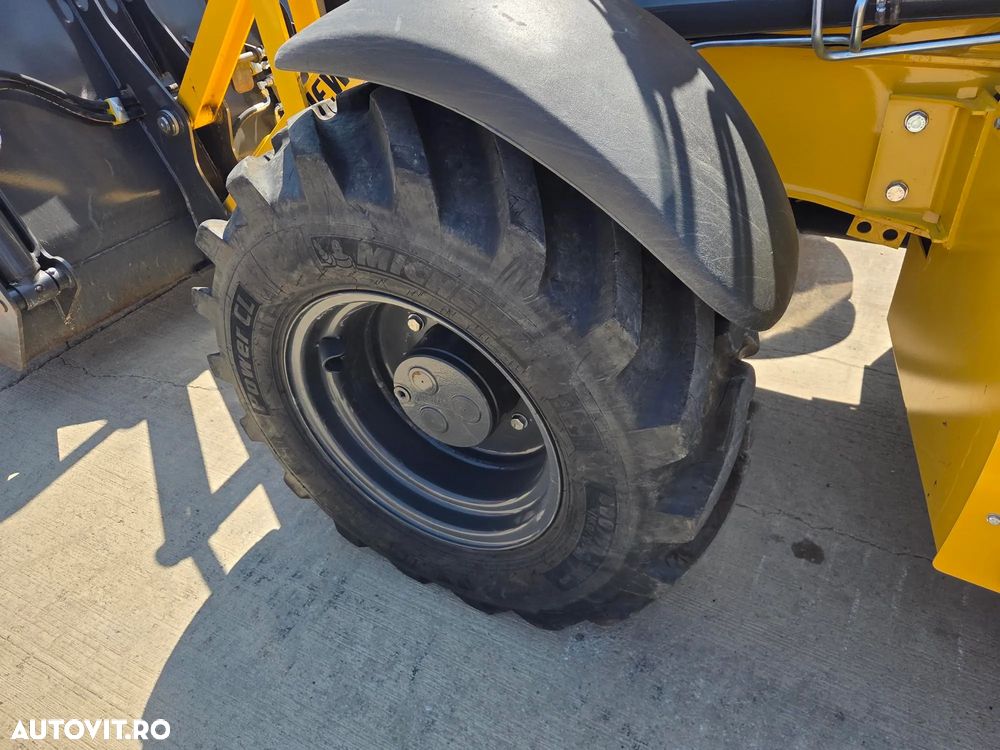 New Holland EX DEMO, 184h, B100D, FULL OPTION, 120CP, cutie automata POWERSHIFT, brat excavare extensibil cu inst picon pe el, MICHELIN, cupa multifunctionala 4x1, FURCI, Aer cond, Certificat CE, posibilitate leasing 4 ani-PROMOTIE 75.900 EUR+Tva - 17