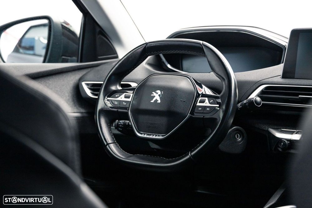 Peugeot 5008 1.6 BlueHDi Allure J18 - 24