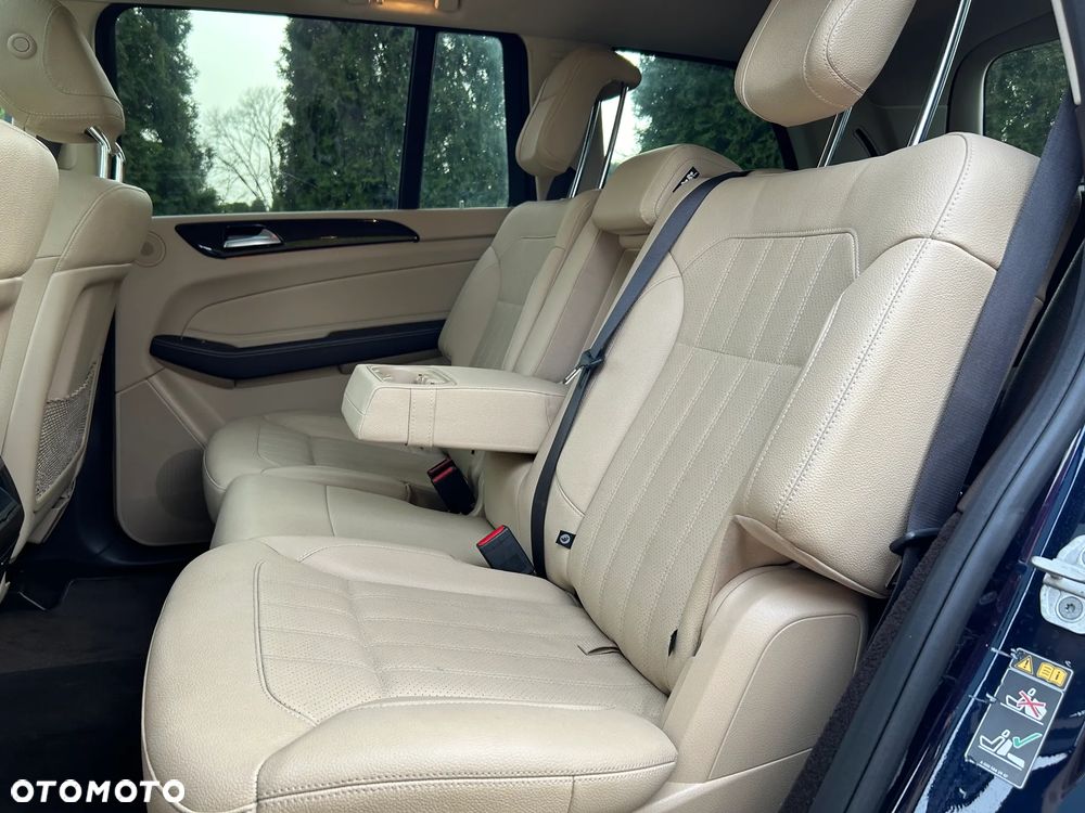Mercedes-Benz GLS 400 4Matic 9G-TRONIC AMG Line - 31
