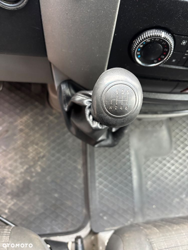Mercedes-Benz sprinter - 11