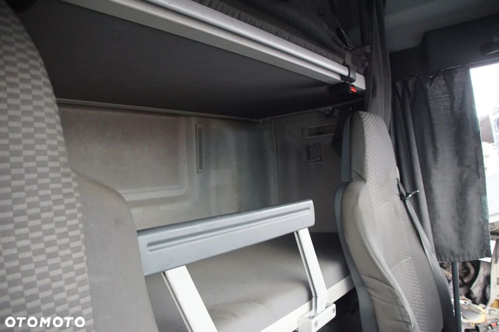 Auto na części - MAN TGL 12.210 4.6 206 KM D0834 LFL55 6S850 2007R Silnik Skrzynia Drzwi Zderzak Szyba Lusterko Lampa Osłona Owiewka Deska Kokpit Sterownik Moduł Czujnik Licznik Kierownica Panel - 11