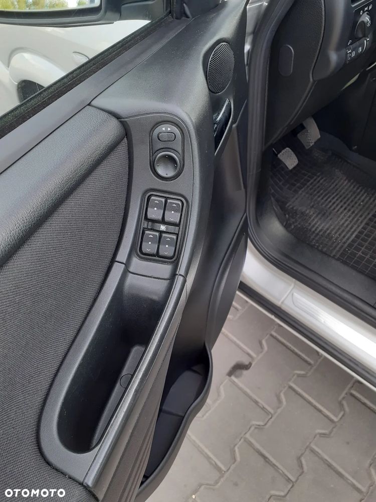 Opel Zafira 1.8 16V Elegance - 13