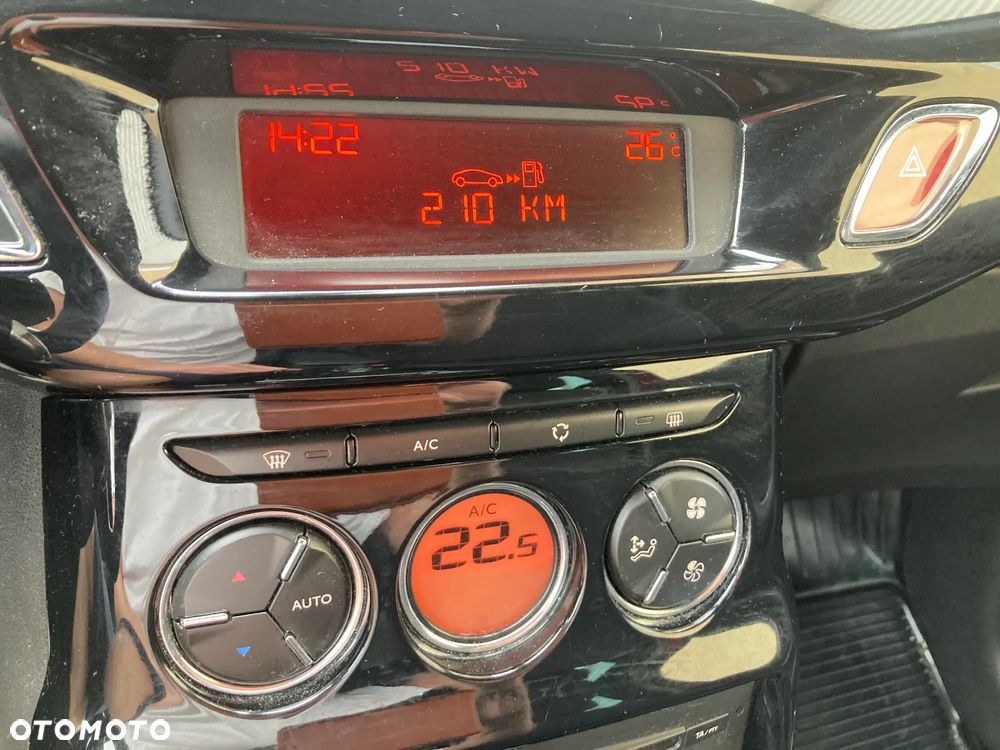 Citroën DS3 e-HDi 90 FAP SoChic - 7